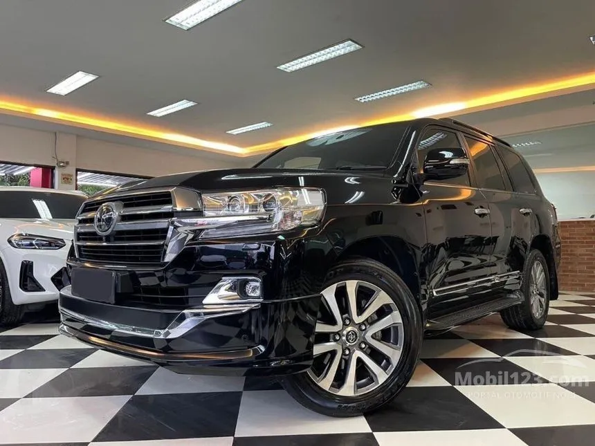 Jual Mobil Toyota Land Cruiser 2020 VX
