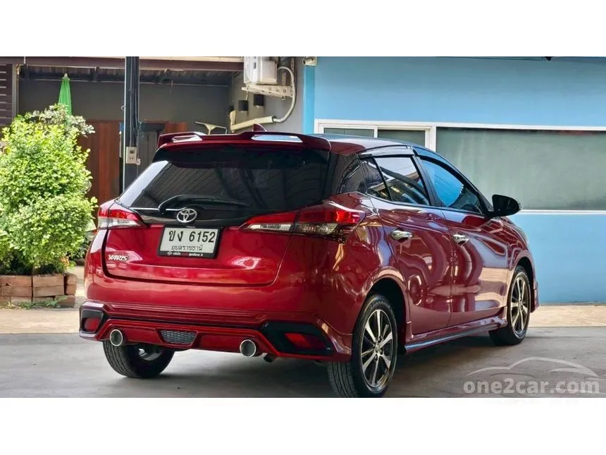 2020 Toyota YARIS Sport Premium Hatchback