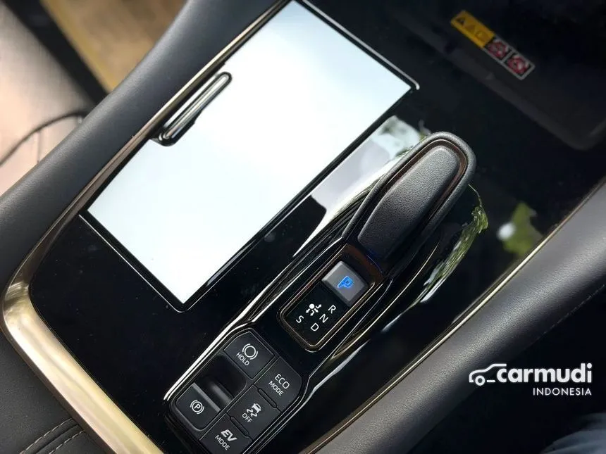 2024 Toyota Alphard HEV Modelista MPV