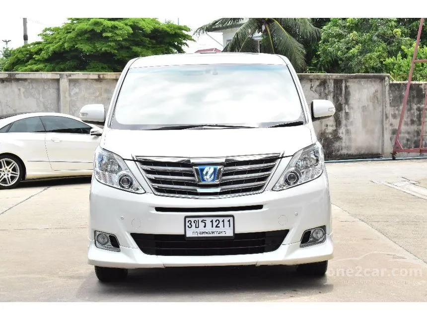 2013 Toyota Alphard HV Van