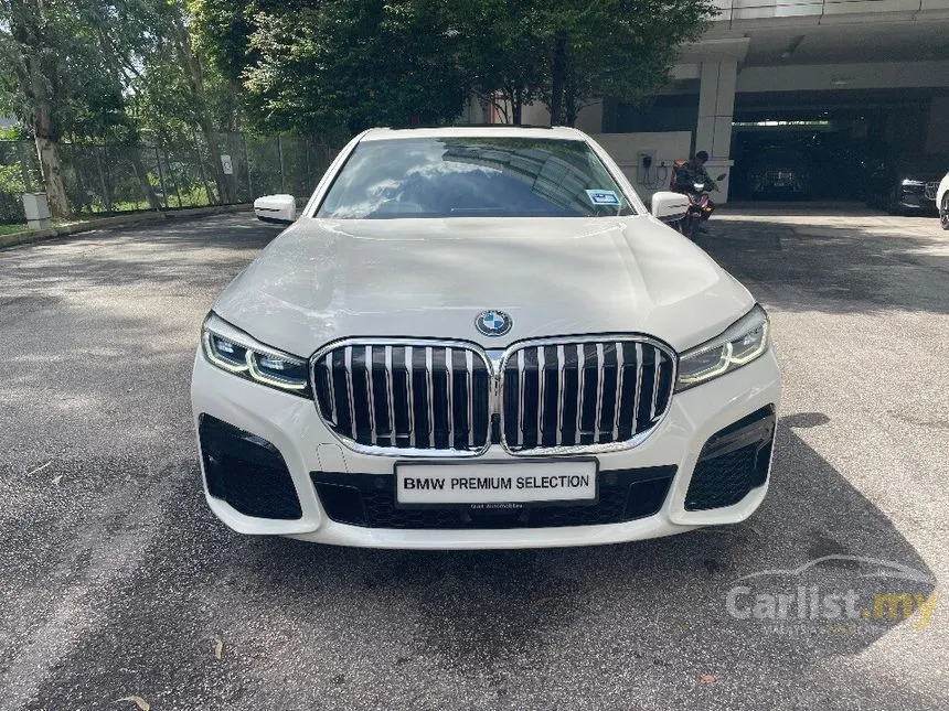 2022 BMW 740Le xDrive M Sport Sedan