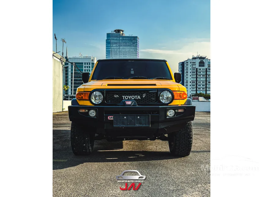 2017 Toyota FJ Cruiser SUV
