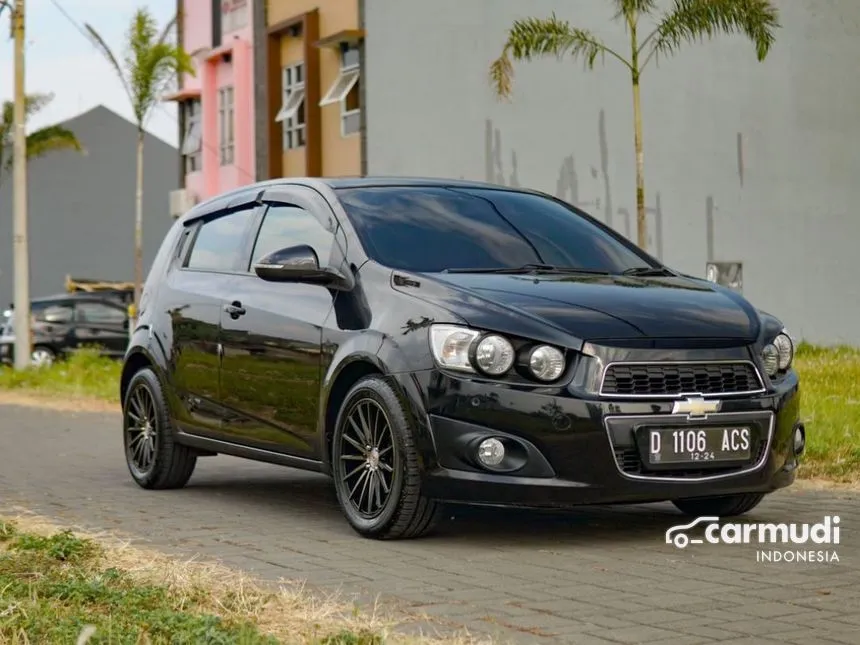 2014 Chevrolet Aveo LT Hatchback