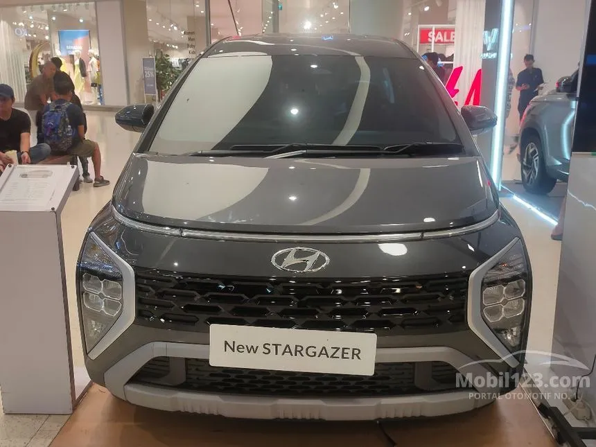 Jual Mobil Hyundai Stargazer 2024 Prime 1.5 di Banten Automatic Wagon Abu