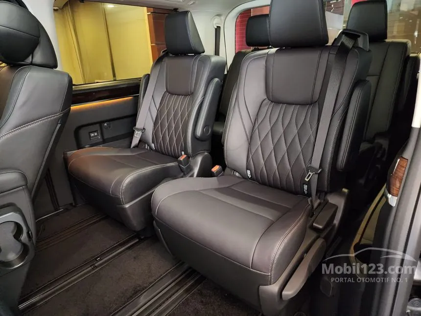 2023 Toyota GranAce Premium Van Wagon