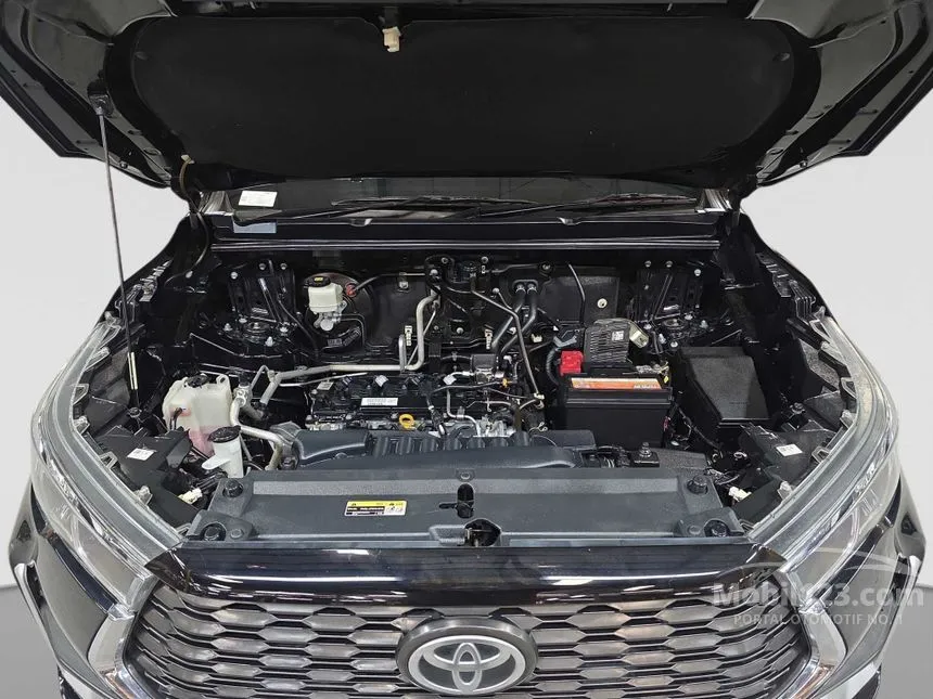 2022 Toyota Kijang Innova Zenix V (Non Premium Color) MPV