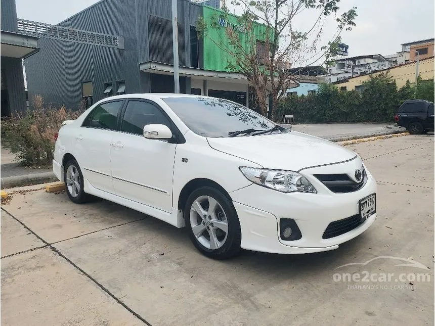 2013 Toyota Corolla Altis E Sedan