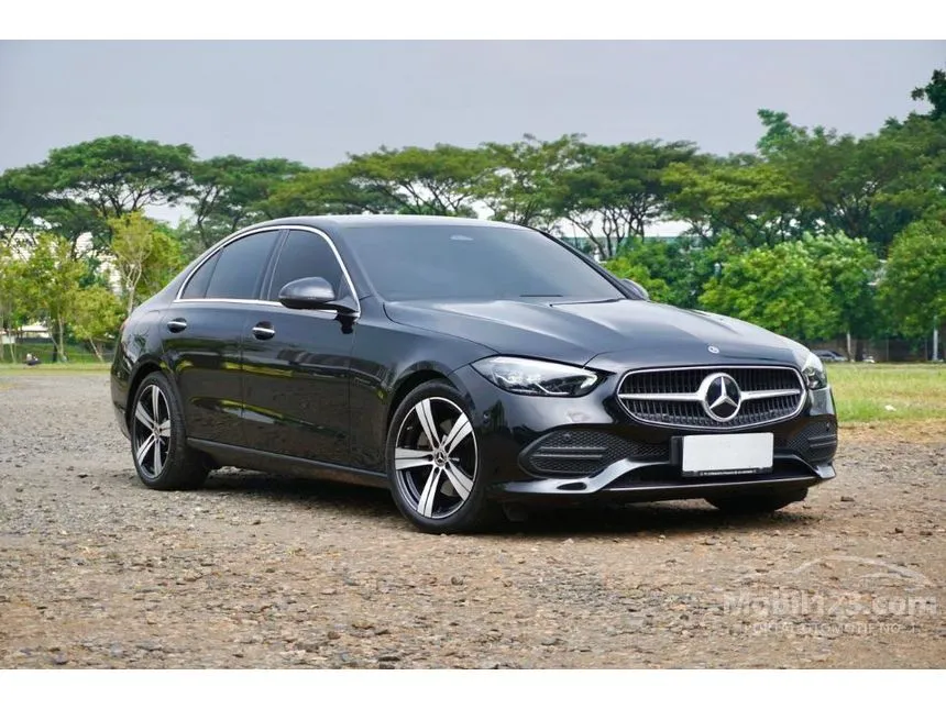 2023 Mercedes-Benz C200 Avantgarde Line Sedan