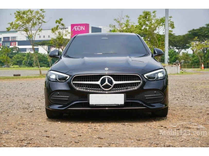 2023 Mercedes-Benz C200 Avantgarde Line Sedan