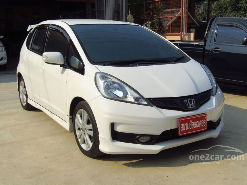 2012 Honda Jazz SV i-VTEC Hatchback
