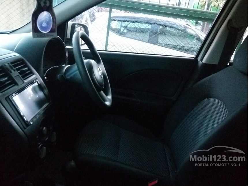 Jual Mobil  Nissan  March  2021 1 2L 1 2 di Yogyakarta  