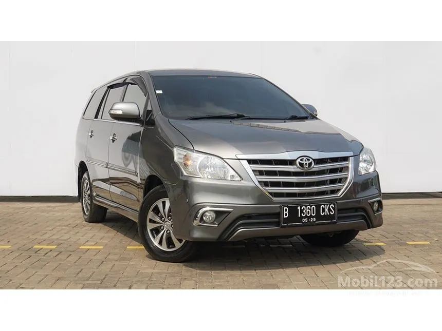 Jual Mobil Toyota Kijang Innova 2015 V 2.0 di Jawa Barat Automatic MPV Abu