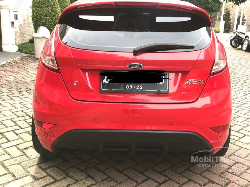 Jual Mobil Ford Fiesta 2014 Sport 1.5 di Sumatera Utara 