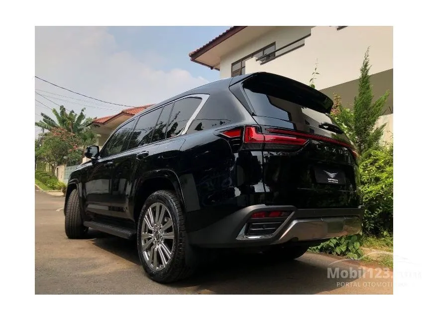 2024 Lexus LX600 VIP Wagon