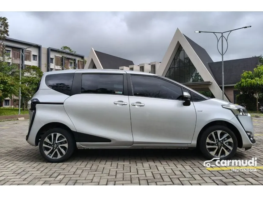 2017 Toyota Sienta V MPV