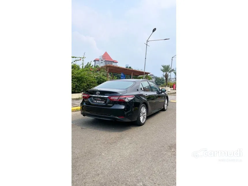 Jual Mobil Toyota Camry Hybrid 2020 HV 2.5 di Banten Automatic Sedan Hitam Rp 480.000.000