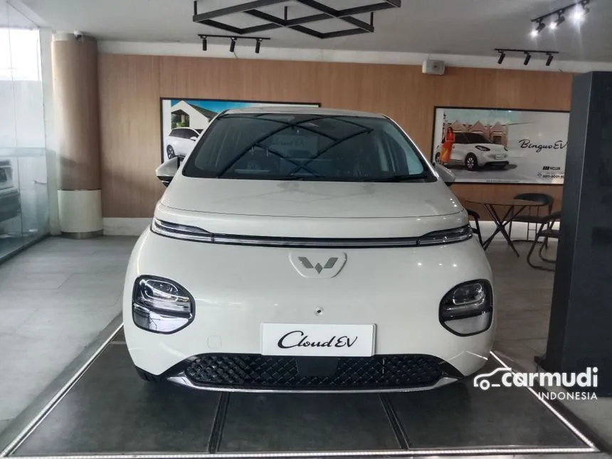 2024 Wuling Cloud EV EV Hatchback