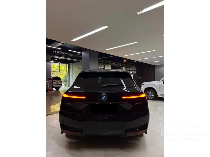 2024 BMW iX xDrive40 Sport SUV