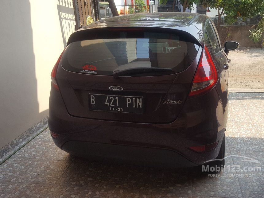 Jual Mobil Ford Fiesta 2011 Trend 1.4 di Jawa Barat 