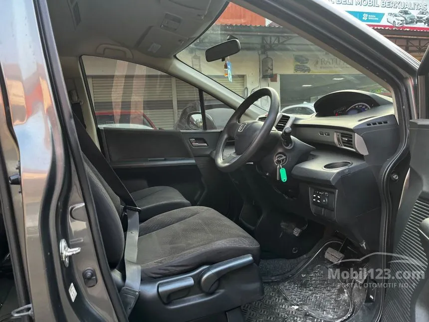 2013 Honda Freed S MPV