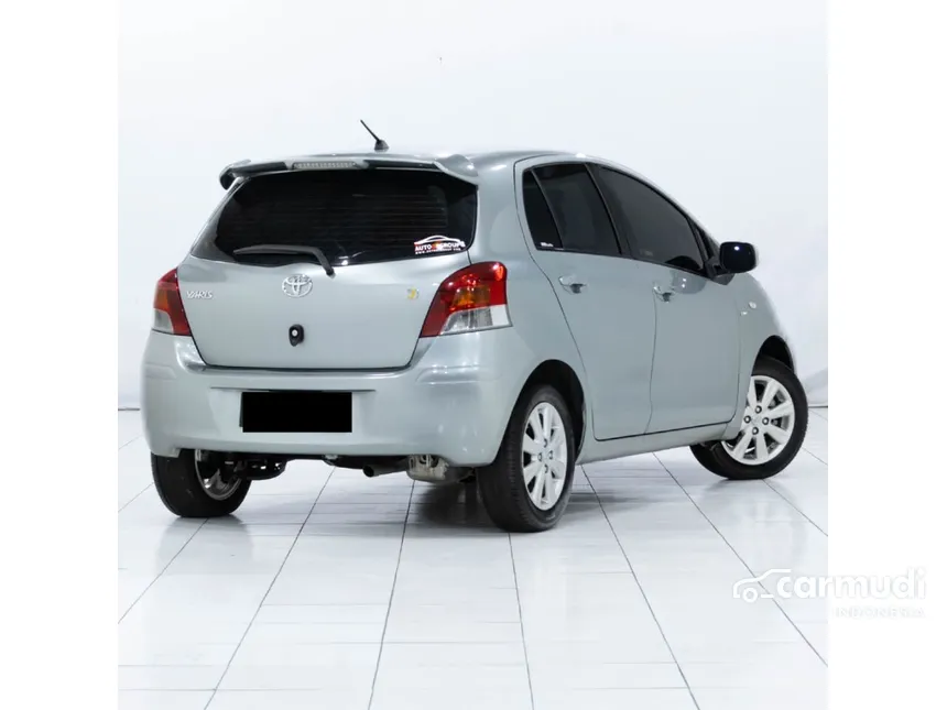 2011 Toyota Yaris J Hatchback