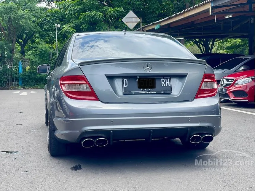 2011 Mercedes-Benz C200 CGI Sedan