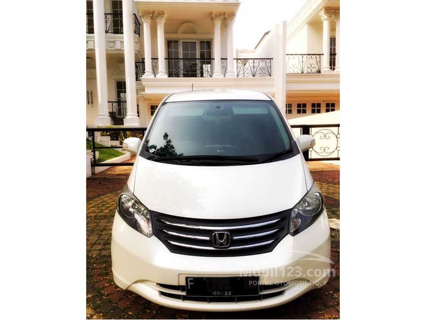 Jual Mobil Honda Freed 2012 E 1.5 di DKI Jakarta Automatic MPV Putih Rp