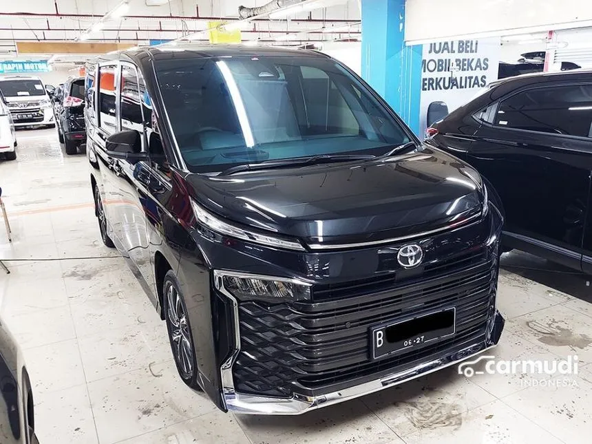2022 Toyota Voxy Van Wagon