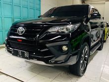 Toyota Fortuner VRZ TRD Sportivo Black km9rb antik