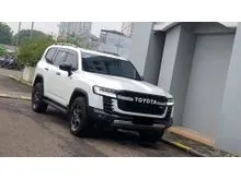 2024 Toyota Land Cruiser 3.3 300 GR-S SUV - Mobil Keluarga Nyaman Harga Nego