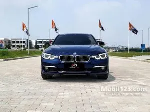 2018 BMW 320i 2.0 Luxury Sedan