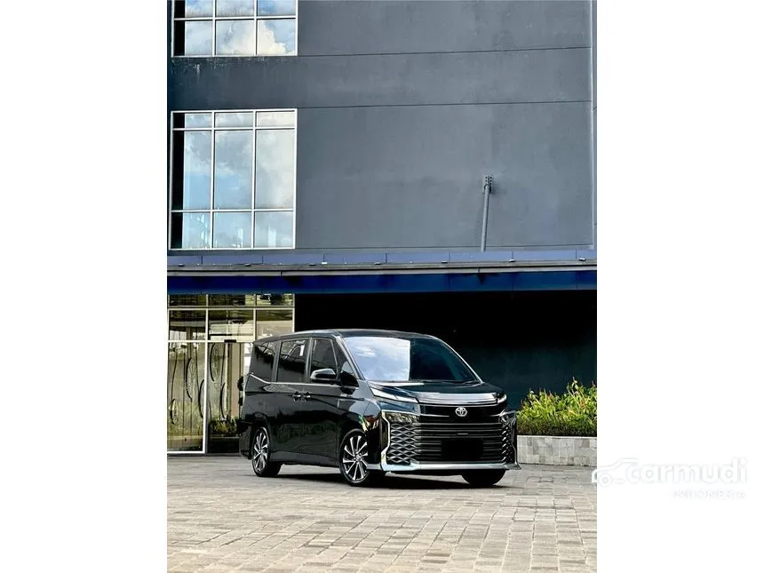 2022 Toyota Voxy MPV