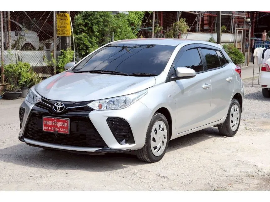 2023 Toyota YARIS Entry Hatchback