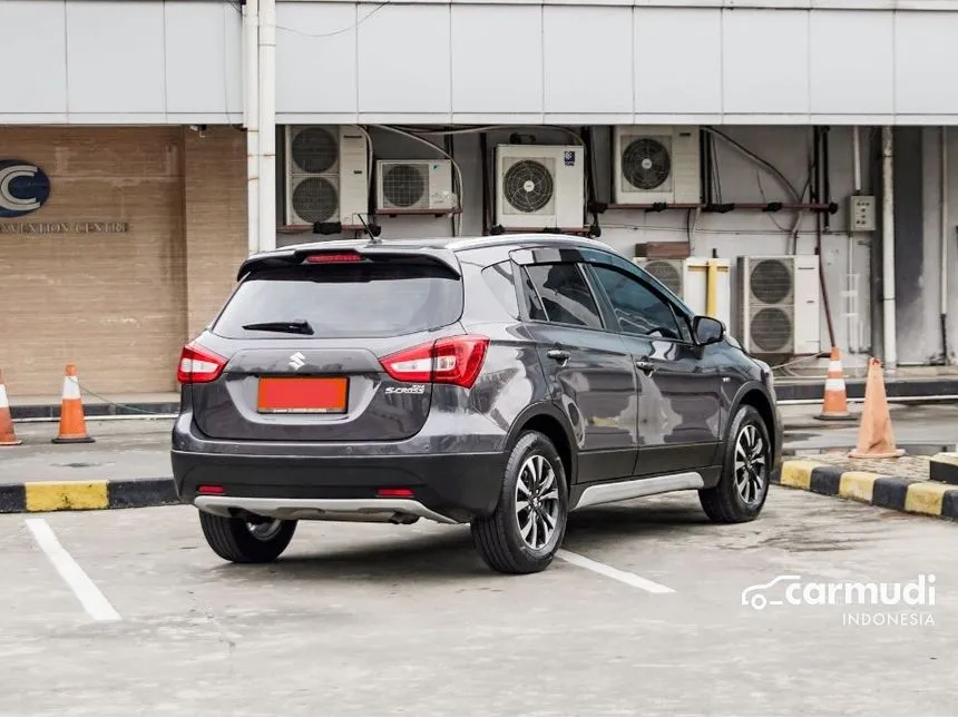 2022 Suzuki SX4 S-Cross Hatchback