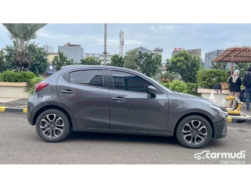 2019 Mazda 2 R Hatchback