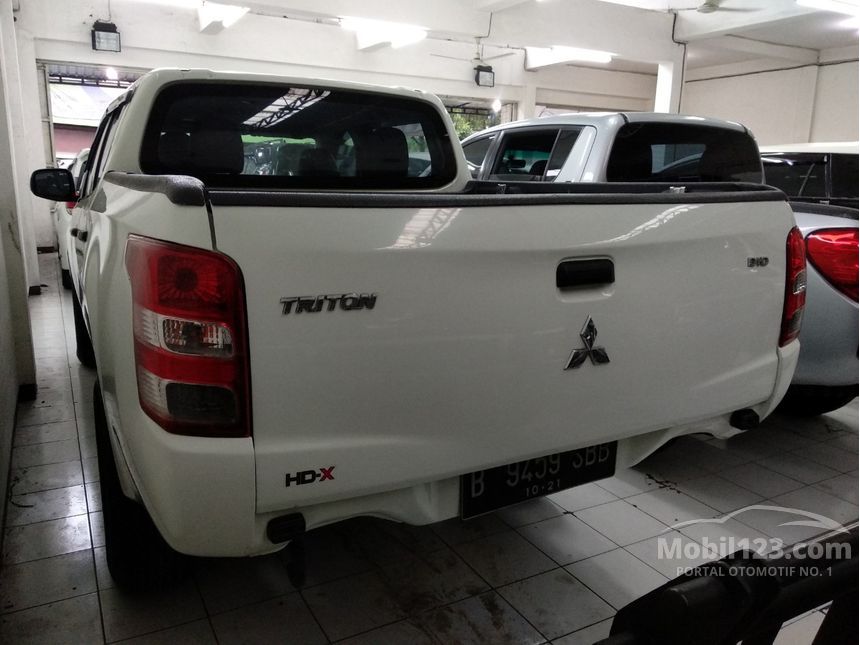 Jual Mobil Mitsubishi Strada Triton 2015 GLX 2.5 di Jawa Timur Manual