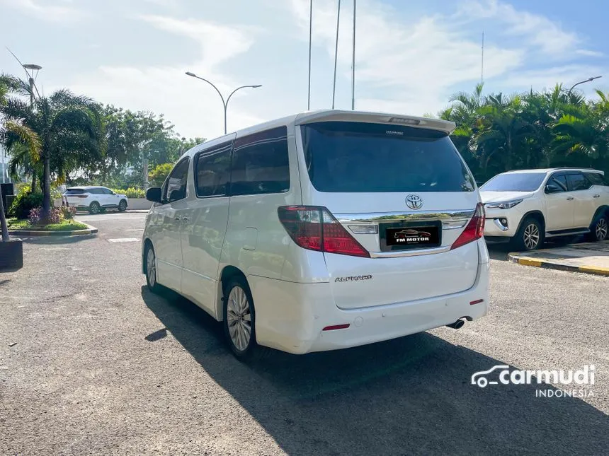 2014 Toyota Alphard SC MPV