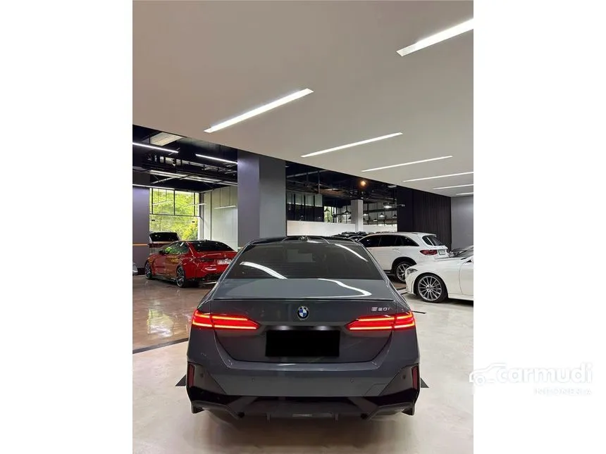 2024 BMW 520i M Sport Sedan