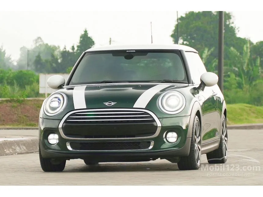 2018 MINI Cooper 3 Door Hatchback