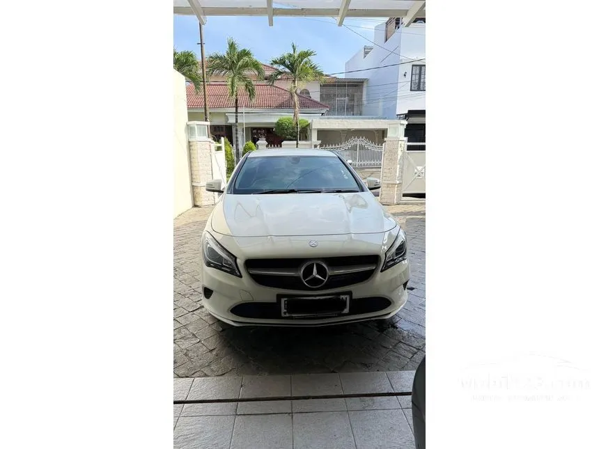 2016 Mercedes-Benz CLA200 Urban Coupe