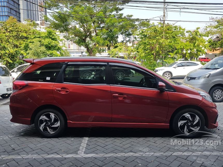 Jual Mobil Honda Mobilio  2021  RS 1 5 di Jawa Timur  