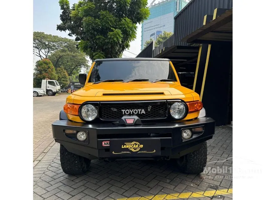 2017 Toyota FJ Cruiser SUV