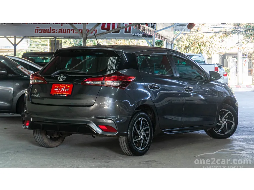 2021 Toyota Yaris Sport Hatchback