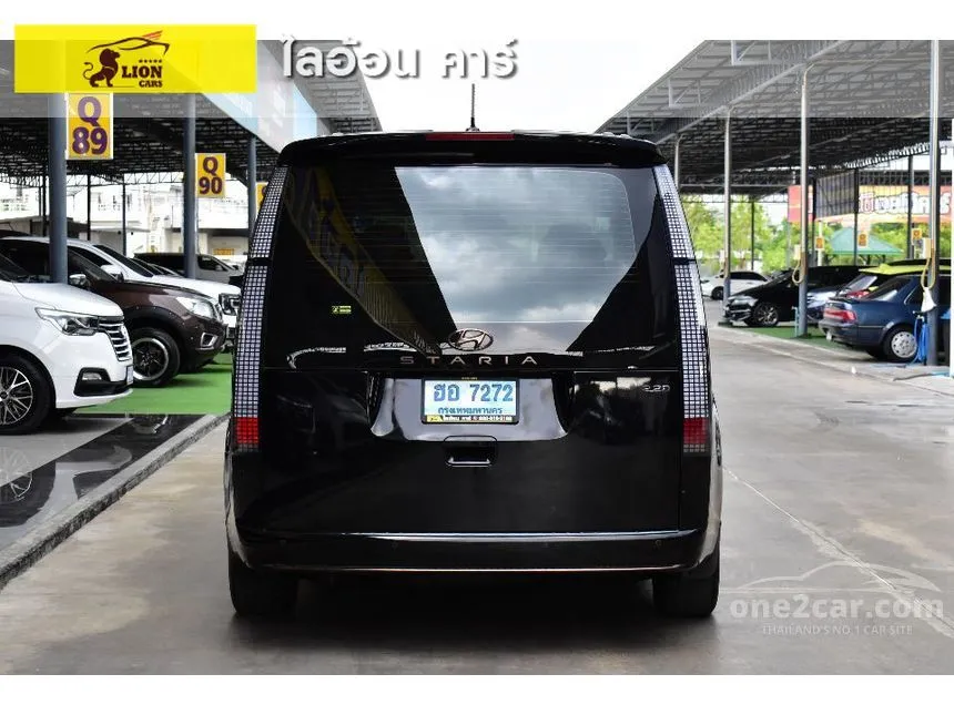 2022 Hyundai Staria Premium Van