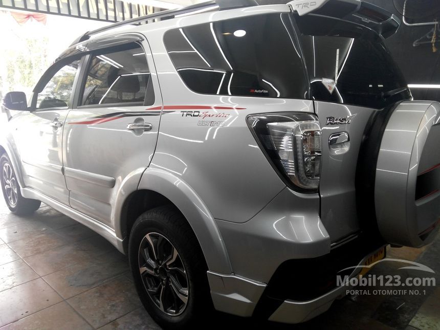 Jual Mobil Toyota Rush 2017 TRD Sportivo Ultimo 1.5 di DKI Jakarta 