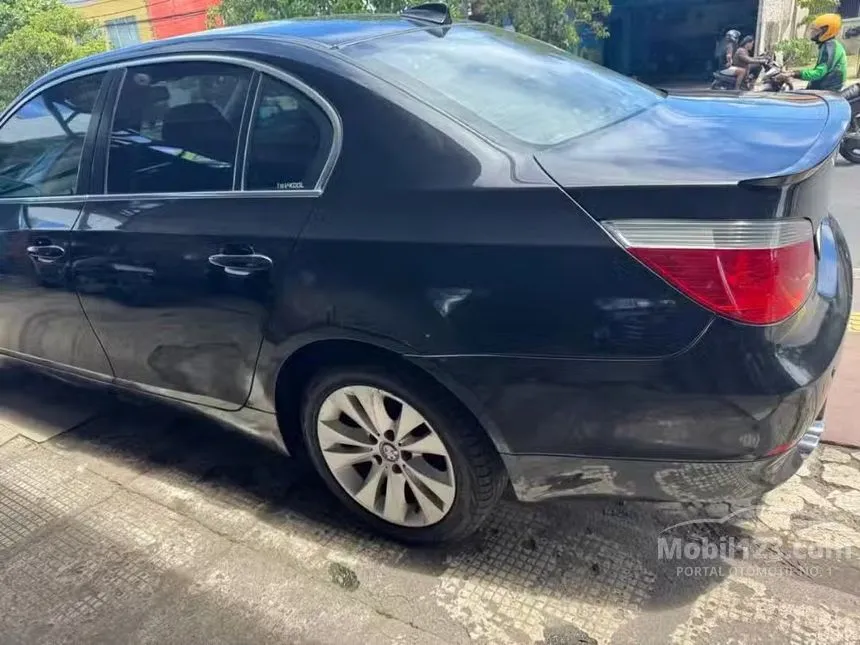 2005 BMW 523i Sedan