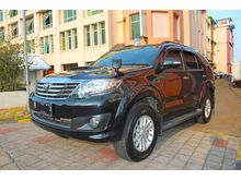Toyota Fortuner 2.5 G Diesel MT 2014 Hitam metalik, Mobil mantap, Kredit cepat, langsung tancap gas..
