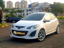 RARE! 2014 Mazda 2 1.5 V, Low KM 55rb, Pajak Panjang, Irit, Eletric Spion, Mulus, Mesin Seger banget, tinggal gas aja