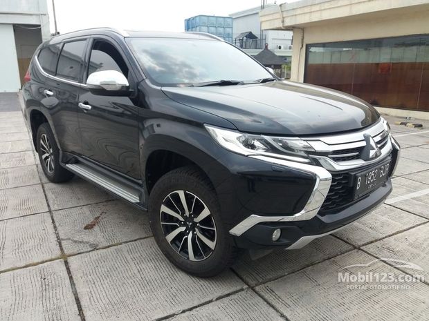 Mitsubishi Pajero  Sport  Mobil  Tahun  2021  2021 bekas  dijual 