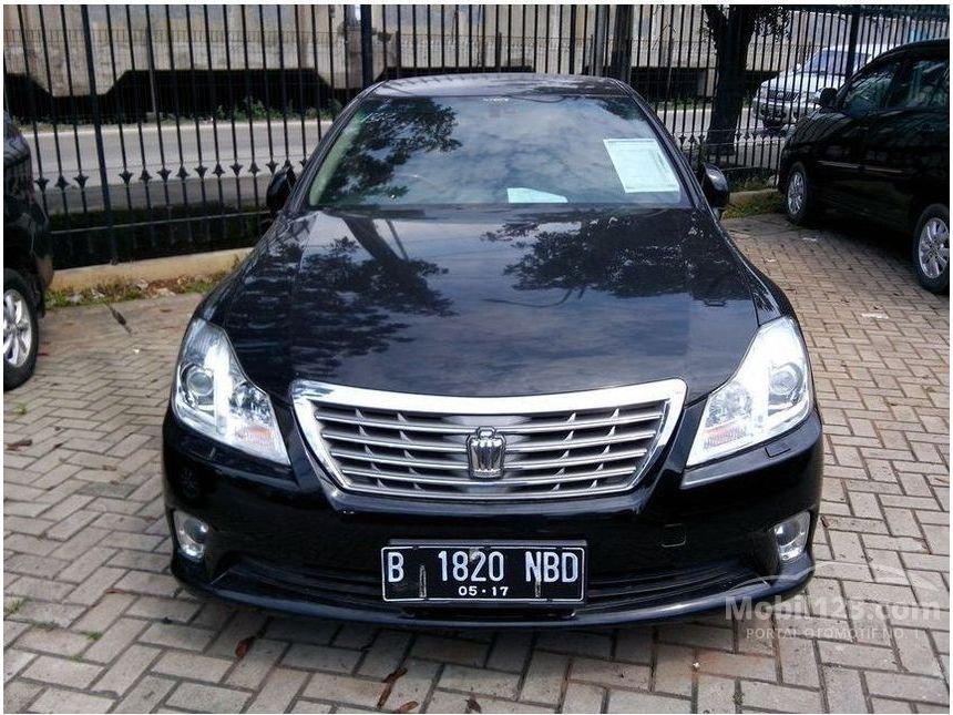 Jual Mobil  Toyota Crown 2011 Royal Saloon 3 0 di DKI 